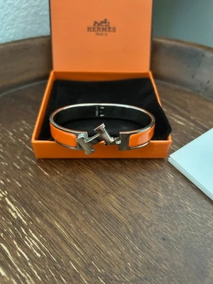 Brazalete Brazalete Hermes Clásico Clic Clac H Naranja Esmalte Foto 1 de 4