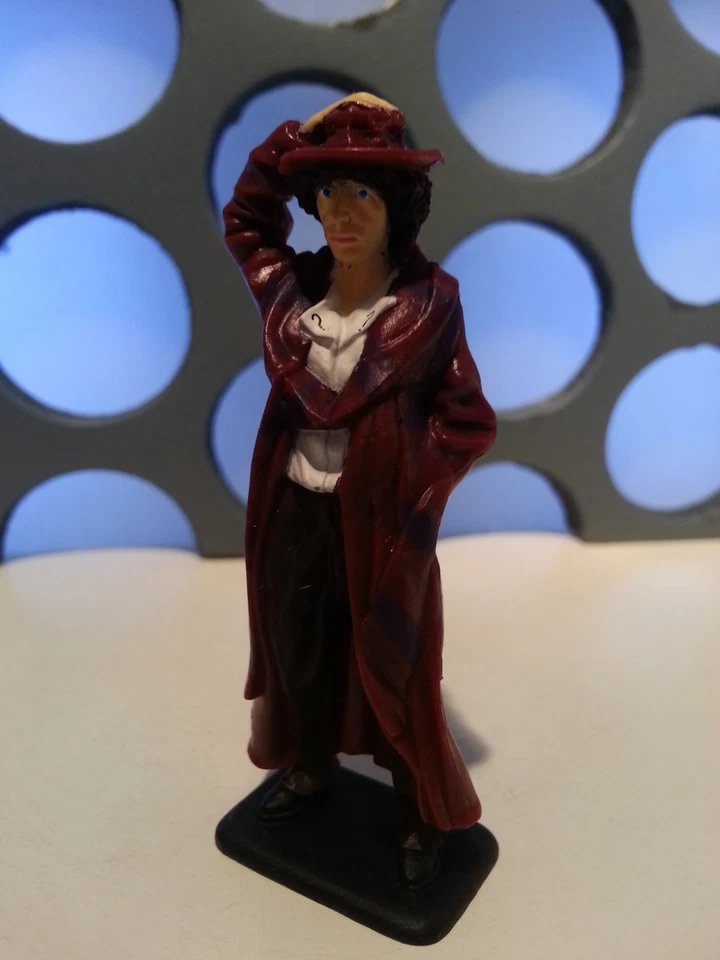 4th Doctor Who Fourth Dr Burgundy Clothes Corgi Diecast Classic Figure Tom Baker - Image 1 of 4