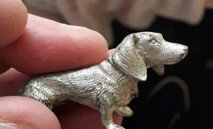 SMALL SOLID METAL DACHSHUND DOG ORNAMENT DACHSHUND DOG MODEL - Picture 1 of 4