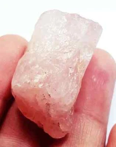 Quarzo Rosa 100% Naturale Grezzo 103,90 Ct Gemma Sciolta Con Certificato - Foto 1 di 6
