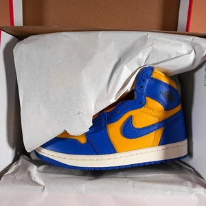 Nike Women's Air Jordan 1 Retro High OG 'Reverse Laney' Size US 8 - Picture 1 of 20