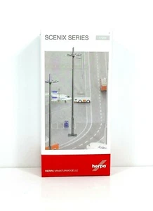 Herpa Wings Airport Flood Lights "360", height: 17.3 cm 1:200 (570626) - Picture 1 of 4