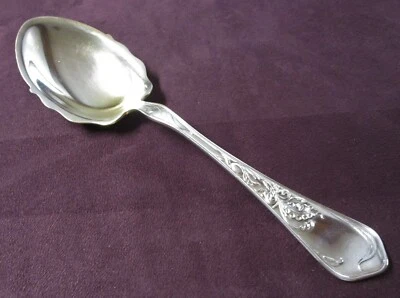 Cuchara de bayas IRIS 1910 Art Nouveau Smith plateada sin monograma  Foto 1 de 4