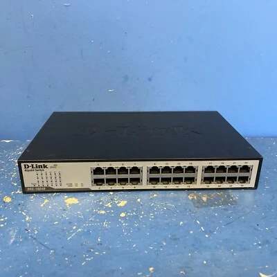 D-Link  DGS  DGS-1024D  24-Ports External Switch - Image 1 of 4