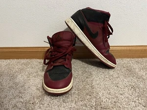 Air Jordan 1 Mid Red Maroon Black Shoes 640734-601 Youth Kid Size 7 2017 - Picture 1 of 9