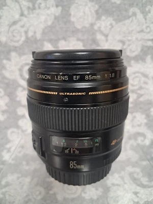 Canon EF 85mm F1.8 USM Prime Lens - BOTH CAPS - WORKING / GREAT CONDITION - Image 1 of 4