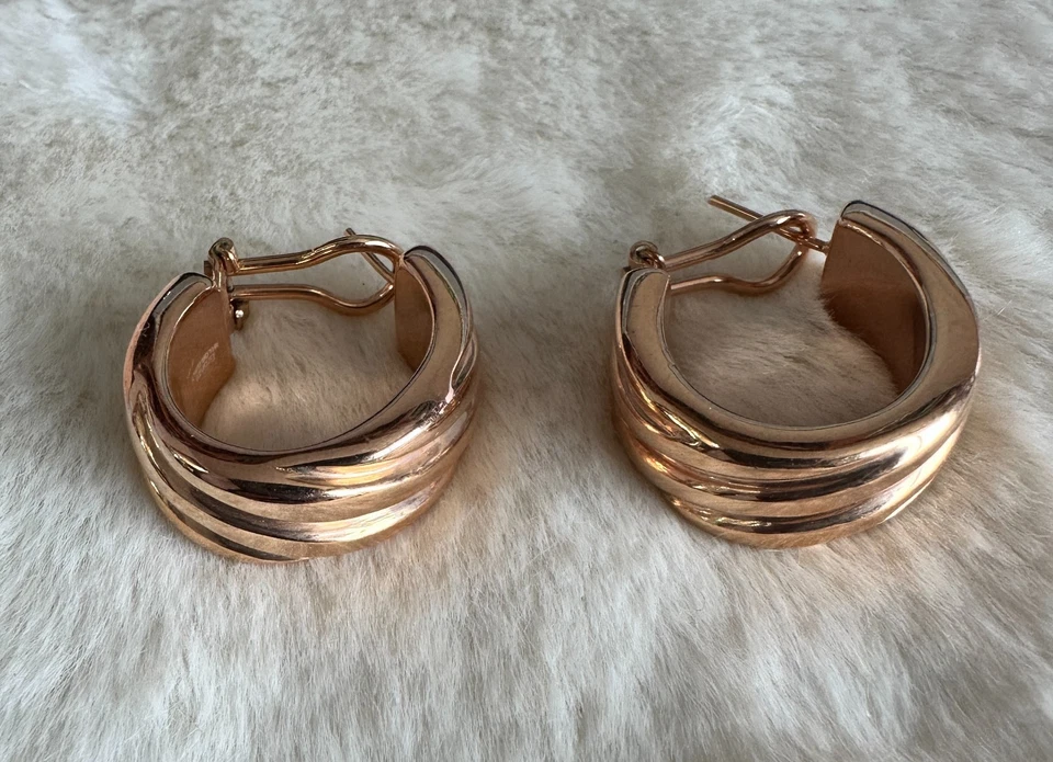 Pendientes de aro Bronzo Italia tono dorado abovedados Omega espalda hechos en Italia QVC Foto 1 de 4