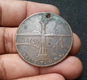 USA SEATTLE SPACE NEEDLE MONUMENT MEDALLION MEDAL 15.38 GRAMS 38.3 MM - Picture 1 of 2