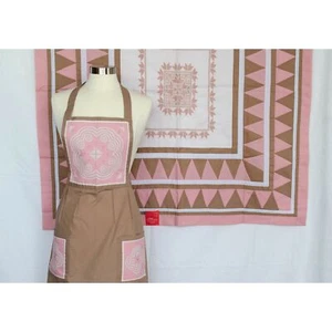 Vtg Tablecloth & Apron Set Embroidered Hand-Quilted Thai Hand-Stitched Textiles - Picture 1 of 9