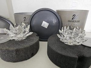 CRISTAL SWAROVSKI 2 x CANDELABROS MEDIANOS NENÚFAR   - Imagen 1 de 3
