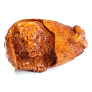 Y8697- 2" Hand Carved Boxwood Netsuke - Tiger in Corn - Picture 1 of 7
