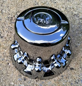 Semi Truck Center Rear Hubcap 13 3/4" Chrome 10 Lug P/N:PNHA212RHC Freightliner? - Picture 1 of 10