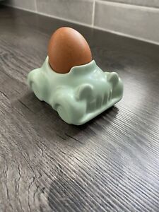 VINTAGE 1950's LOVELY LITTLE HONITON POTTERY NOVELTY EGG CUP - GREEN CAR