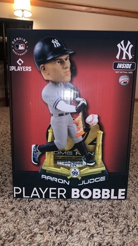 Aaron Judge 62 Home Run Bobblehead Gold Variant - FOCO NIB Cover