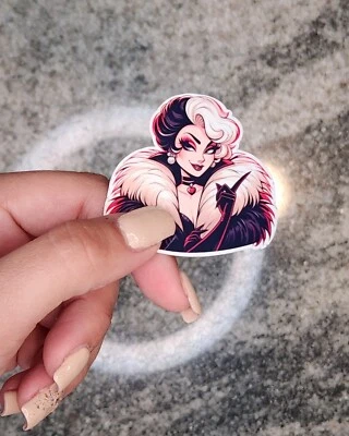 Cruella DeVille, PEGATINA DE VINILO IMPERMEABLE para PORTÁTILES, VASOS, ETC. Foto 1 de 3