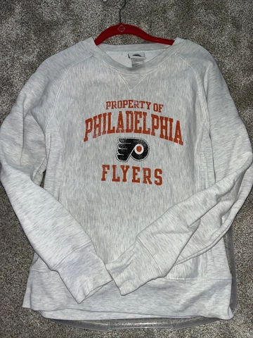NHL PHILADELPHIA FLYERS WOMEN'S PULLOVER SWEATER(GRAY, MEDIUM) Gently Used Cover