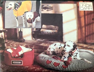 De Colección Vogue 8865 Patrón de Costura Mascota Gato Perro Cama Juguetes Muñeca Huesos Abrigos Chaquetas - Imagen 1 de 5