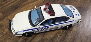 NYPD diecast 1/18 scale police car law enforcement FBI NYC 2000 Impala - Picture 1 of 7