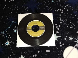 7" 45 rpm - Anibal Velazquez y Su Conjunto - Calvario / Beso Amargo - Picture 1 of 3