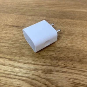 Apple - 20W USB-C Power Adapter - Model A2246 Fast Charger iPad iPhone - Zdjęcie 1 z 5
