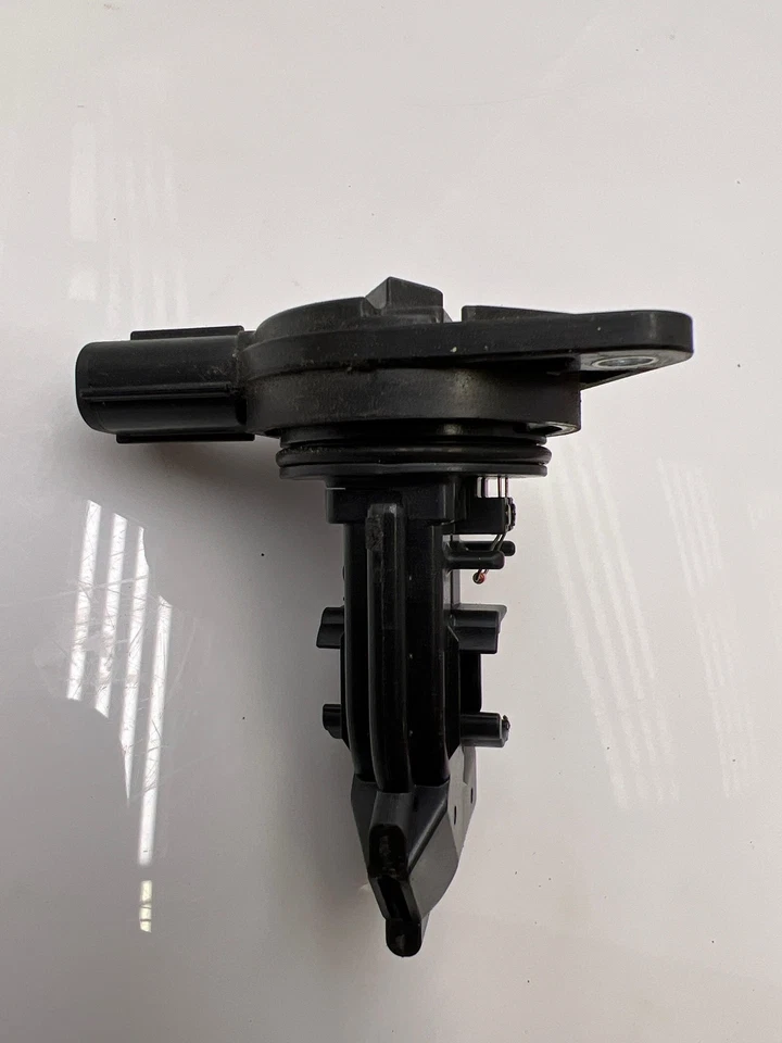 Medidor de flujo de aire Honda Civic 2016-2020 15 L 2,0 L OEM 379805BAA01 Foto 1 de 4