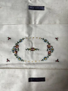 Vintage Thread Drawn Hems Standard Size Embroidered Pillowcases 32 x 20" Pair - Picture 1 of 7