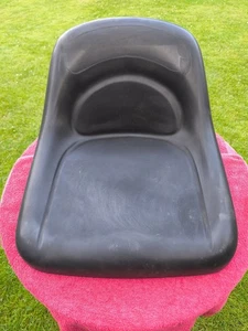 Aufsitzmäher Castelgarden Twin Cut Sitz mit Halterung - Bild 1 von 9
