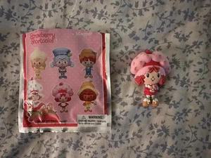 Strawberry Shortcake W Custard Exclusive CHASE Strawberry Shortcake Magnet - Picture 1 of 1