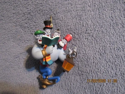 Enesco Disney Aladdin Genie Buenas Nuevas Noticias Noticias Adorno de Navidad Foto 1 de 4