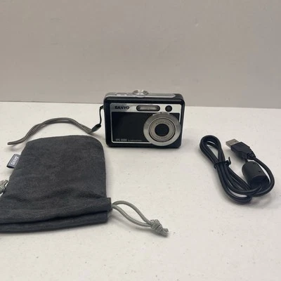 SANYO DIGITAL Camera VPC-S600 Photo Video 6.0MP 4x Digital 3x Optical Zoom Parts - Image 1 of 3