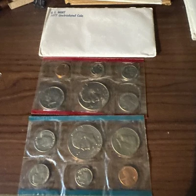 1977 US Uncirculated coin set.  D & P Mint. 13 Coins Total in original envelopes - Image 1 of 3