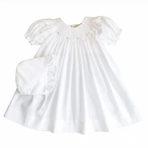 Abito da giorno nuovo con etichette Petit Ami bianco vescovo smocked neonato bambina cofano nuovo con scatola - Foto 1 di 3