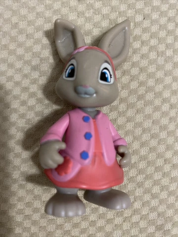 Lily Bobtail Girl 3” Toy Pvc Cake Topper Figurine Figure Rare Peter Rabbit Movie Cover