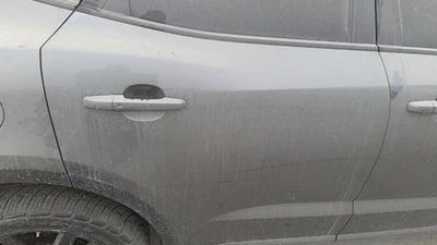 18 19 JAGUAR E-PACE Rear Door Right passenger gray 1ab - Image 1 of 3