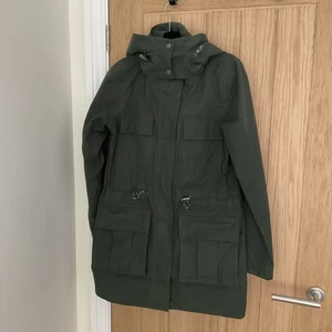 FatFace 100% Waterproof Fabulous Outdoor Coat Detached Hood Size 10 - Picture 1 of 13