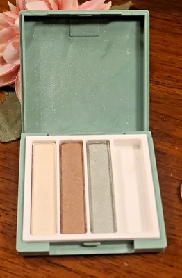 Trío de sombras de ojos Clinique salvia brillante bronce mantequillado tamaño de viaje .12 oz PCA Foto 1 de 4
