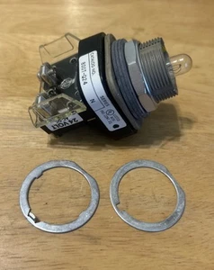 ALLEN BRADLEY 800T-Q24 SER N PUSHBUTTON, NO LENS New Free Shipping - Picture 1 of 3