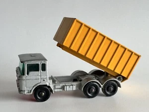 Matchbox Series #47 Tipper Container Truck Yellow/Silver - Picture 1 of 7