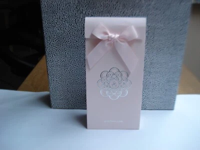 Petite pochette cartonnée GUERLAIN (9.5x19.5x5cm) - Photo 1/4