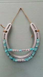 Decorated recycled horseshoes, great gifts for someone special for any occasions - Bild 1 von 1