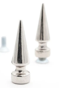 20 quilates. Spikes Silver Tree Screwback 30 mm de alto. Artesanía de cuero StudsAndSpikes - Imagen 1 de 4