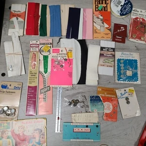 Lote de costura mixta vintage años 70 80 cremalleras botones encuadernación sujetadores cinta sesgada - Imagen 1 de 6