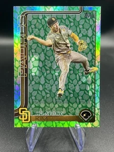 HA-SEONG KIM 2025 Topps Series 1 #175 Easter Holiday GREEN Foil San Diego Padres - Picture 1 of 2