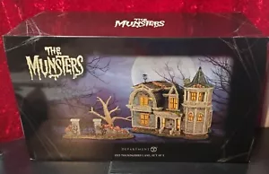 Departamento 56 The Munsters Village 1313 Mockingbird Lane 6005631 Halloween retirado - Imagen 1 de 3