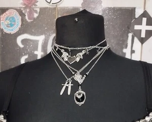 Gothic Layered Heart Winged Necklace - Picture 1 of 2