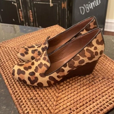 DONALD J PLINER Sz 6 Leopard Print Calf-Hair Wedge - Imagem 1 de 4