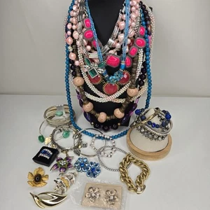 Bulk Jewelry Lot Estate Vintage to Modern Mix 2 LB WEARABLE Resell Gift Costume - Picture 1 of 19