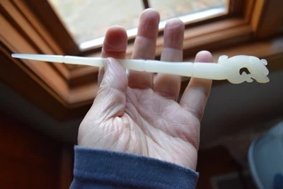 Pin de pelo de jade ANTIGUO, muy largo, 9 pulgadas de largo Foto 1 de 3