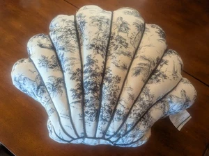 Almohada de Trabajo en Forma de Almeja Blanca con Escenas de Playa Azul Faros Sail Bo - Imagen 1 de 8