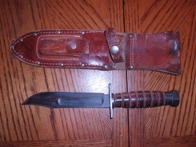 VIETNAM WAR JET PILOTS KNIFE 1958 6 INCH MODEL, NO DATE,NAMED - Image 1 of 4